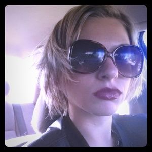 Meet your Posher, Kirby Rose